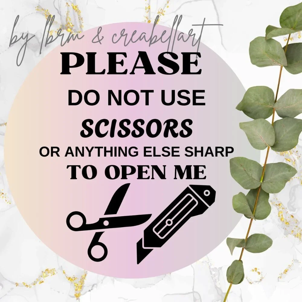 100 Please Do Not Use Scissors  - Fragile Packaging stickers labels